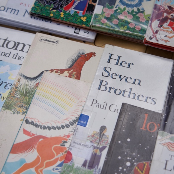 Paul Goble Native American Stories Hard & Soft Cover Book Bundle Of 17 Items - Picture 5 of 13